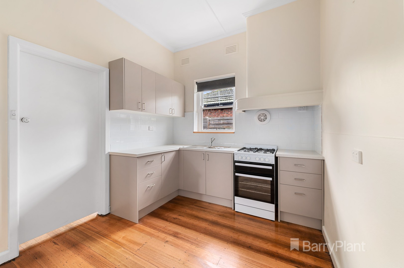 154 Kilby Road, Kew East, VIC 3102 - Thumbnail 1 - 30/05/2022