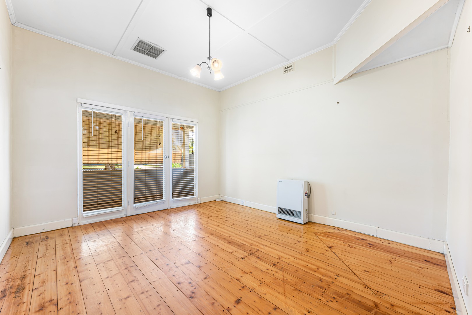 154 Walnut Avenue, Mildura, VIC 3500, Mildura - Thumbnail 6