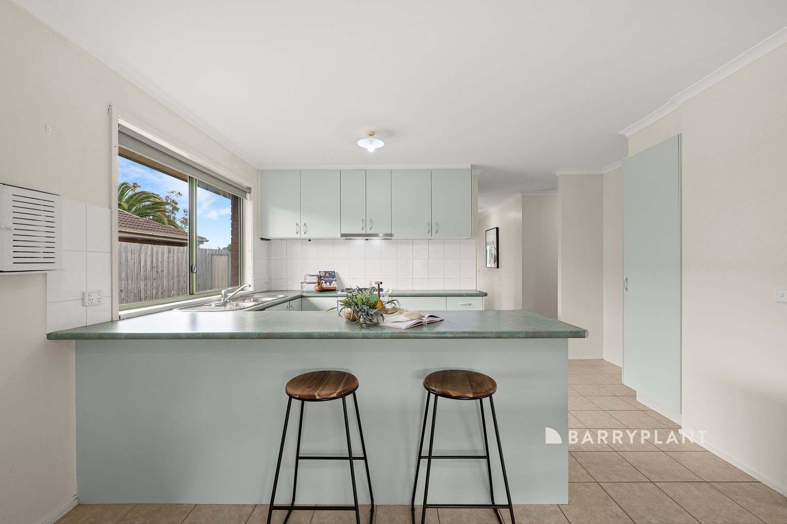 155 Fleetwood Drive, Narre Warren, VIC 3805, Narre Warren - Thumbnail 4