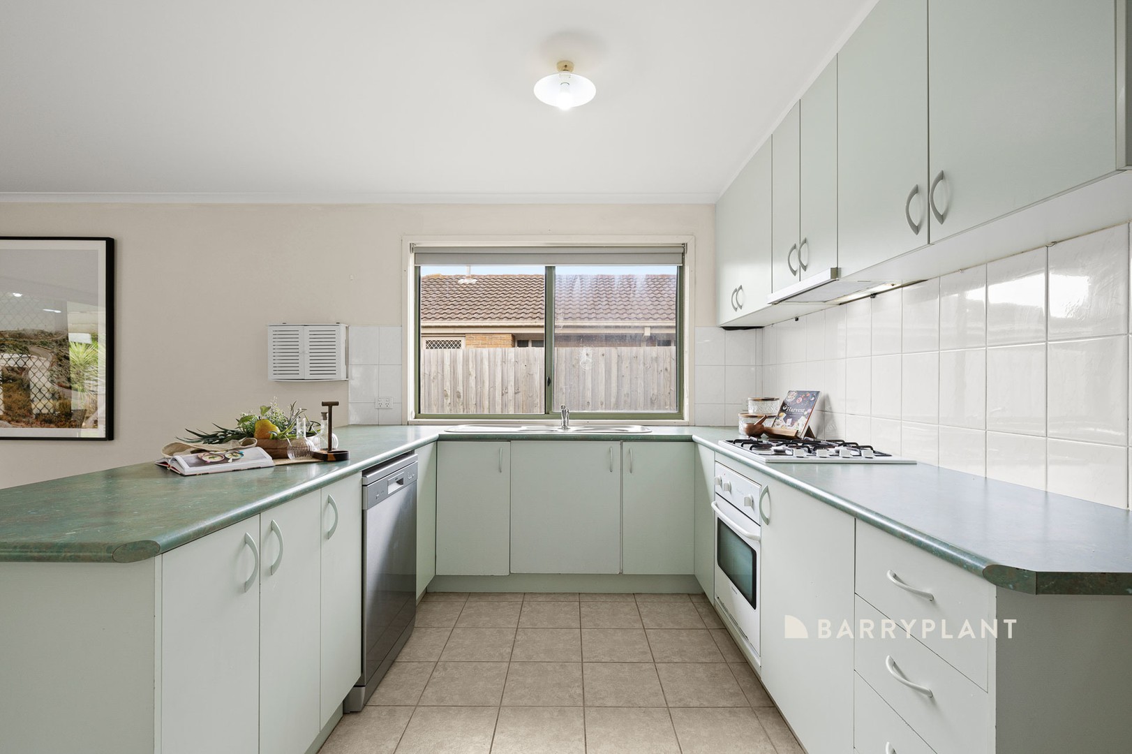 155 Fleetwood Drive, Narre Warren, VIC 3805, Narre Warren - Thumbnail 5