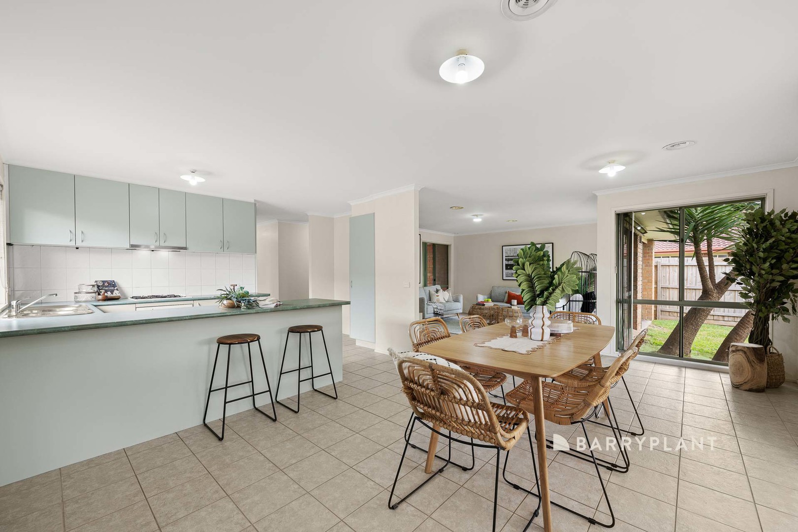 155 Fleetwood Drive, Narre Warren, VIC 3805, Narre Warren - Thumbnail 7