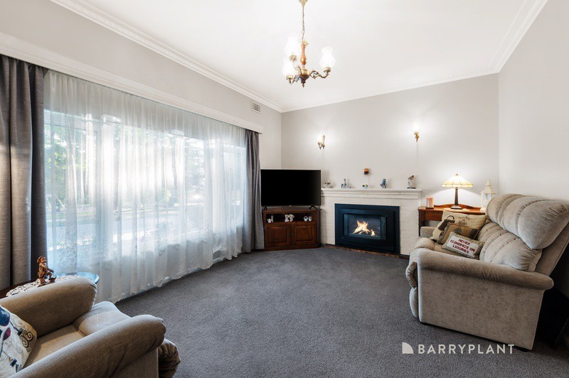 155 Somers Avenue, Macleod, VIC 3085 - Thumbnail 2 - 09/11/2023