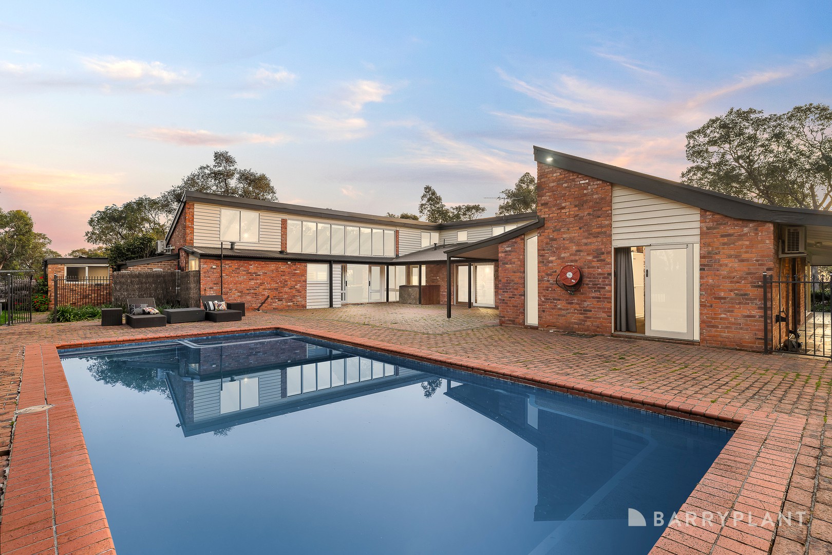 156-166 Webb Street, Warrandyte, VIC 3113 - Thumbnail 2 - 29/11/2024