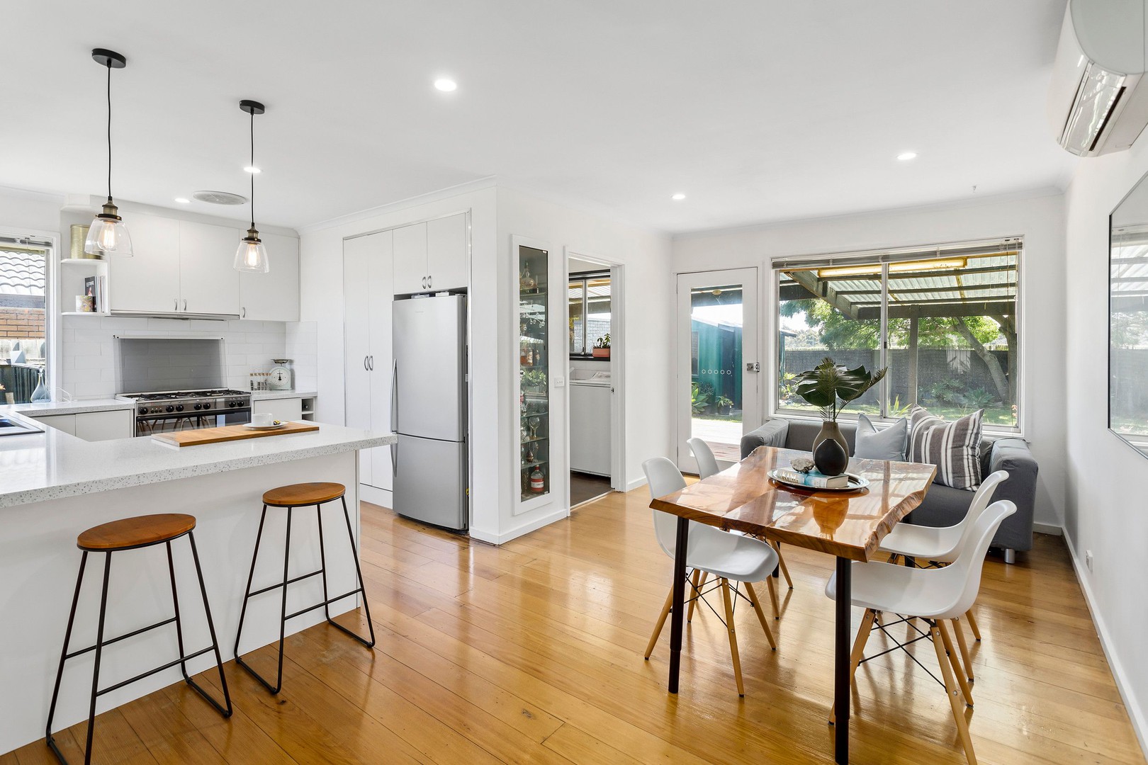156 Sterling DriveKeilor East, VIC 3033, Keilor East - Thumbnail 4