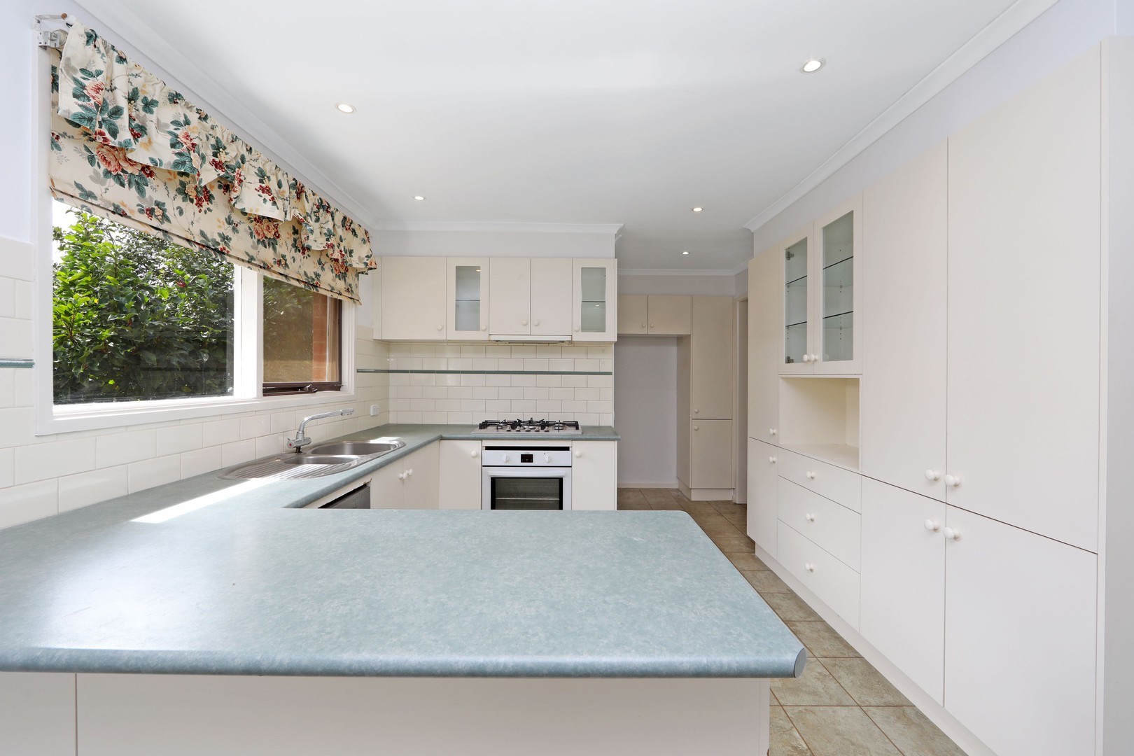 156 Taylors  Lane, Rowville, VIC 3178, Rowville - Thumbnail 3