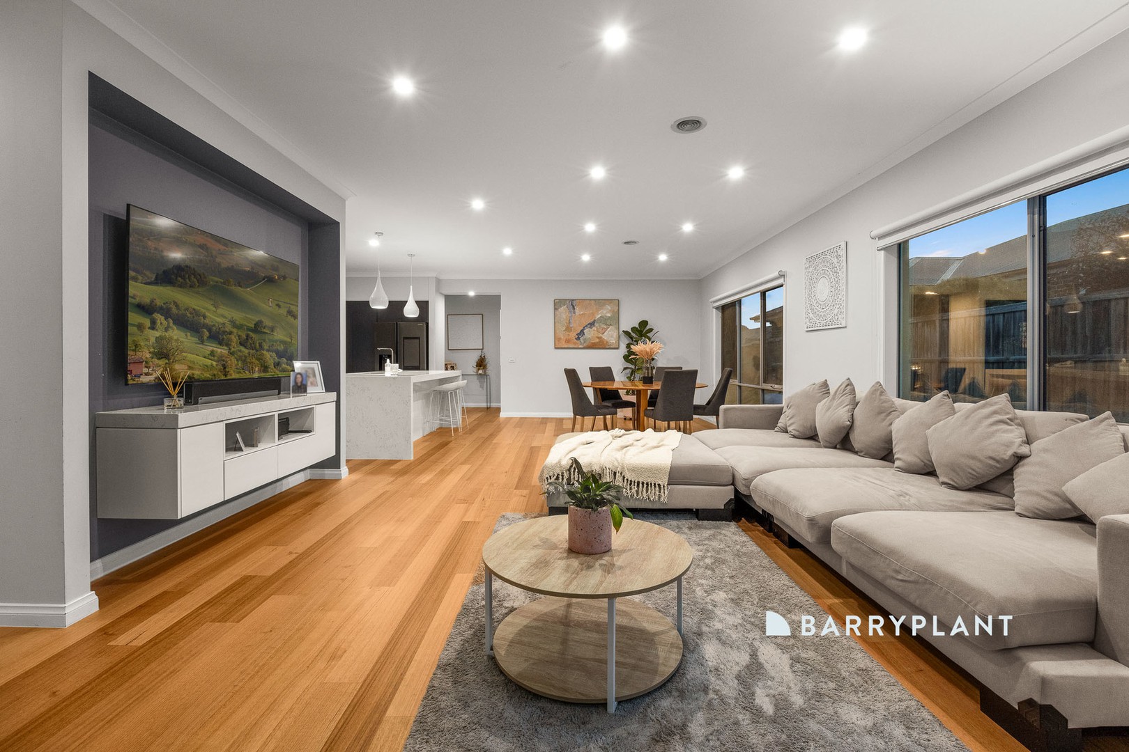 156 Twin Ranges Drive, Warragul, VIC 3820 - Thumbnail 2 - 21/10/2025