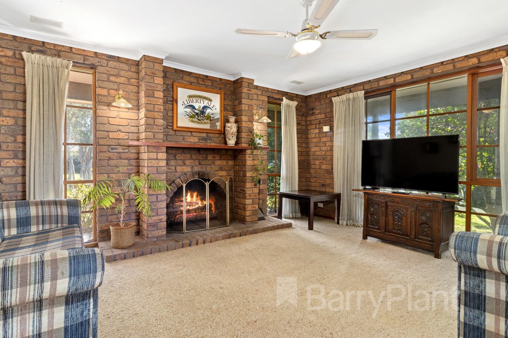 157 Windermere Drive, Ferntree Gully, VIC 3156, Ferntree Gully - Thumbnail 2