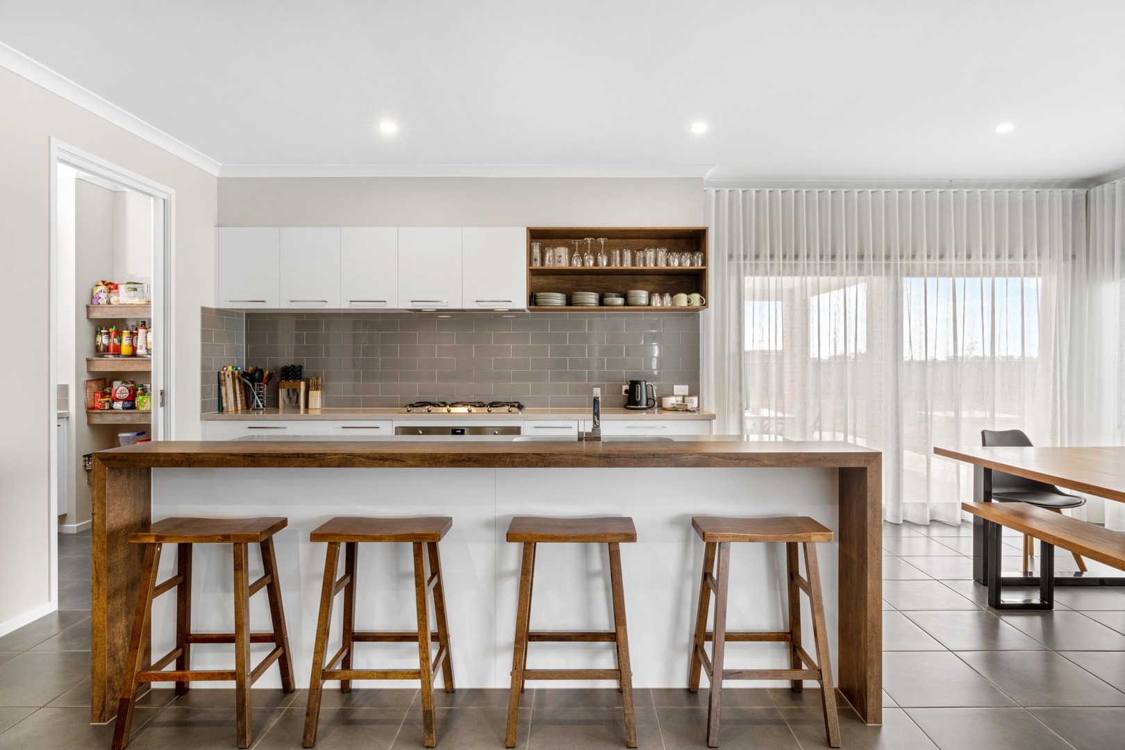 158 Glen Avon Drive, Bannockburn, VIC 3331, Bannockburn - Thumbnail 2