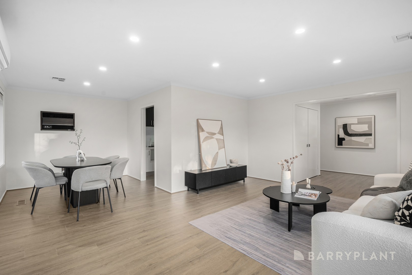 158 Greenwood Drive, Bundoora, VIC 3083, Bundoora - Thumbnail 4