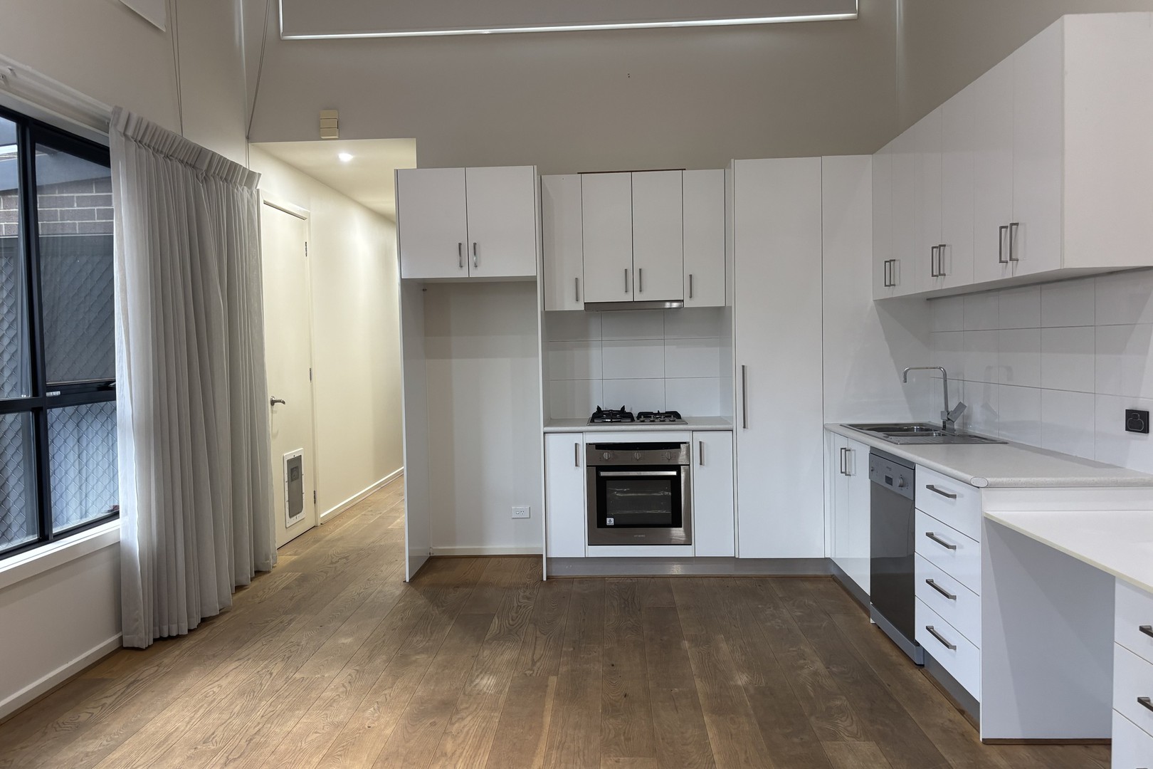 15A Churchill Avenue, Reservoir, VIC 3073, Reservoir - Thumbnail 2