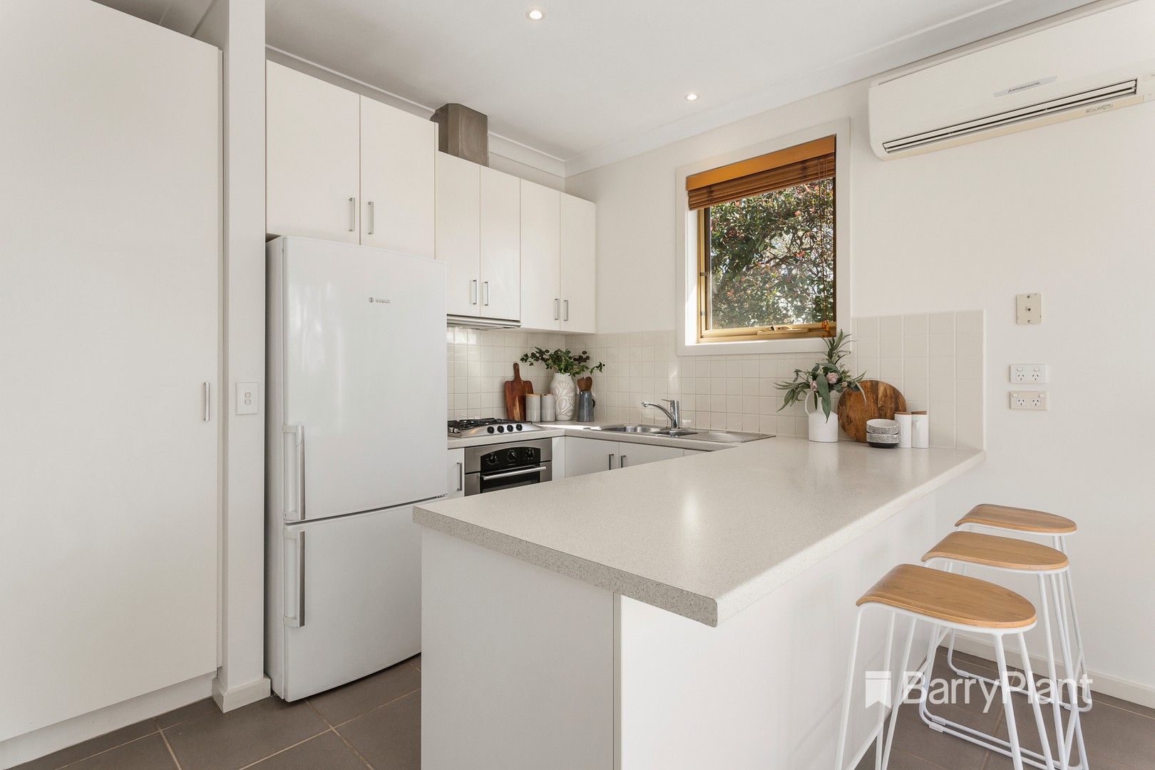 15a Everard Street, Diamond Creek, VIC 3089, Diamond Creek - Thumbnail 2
