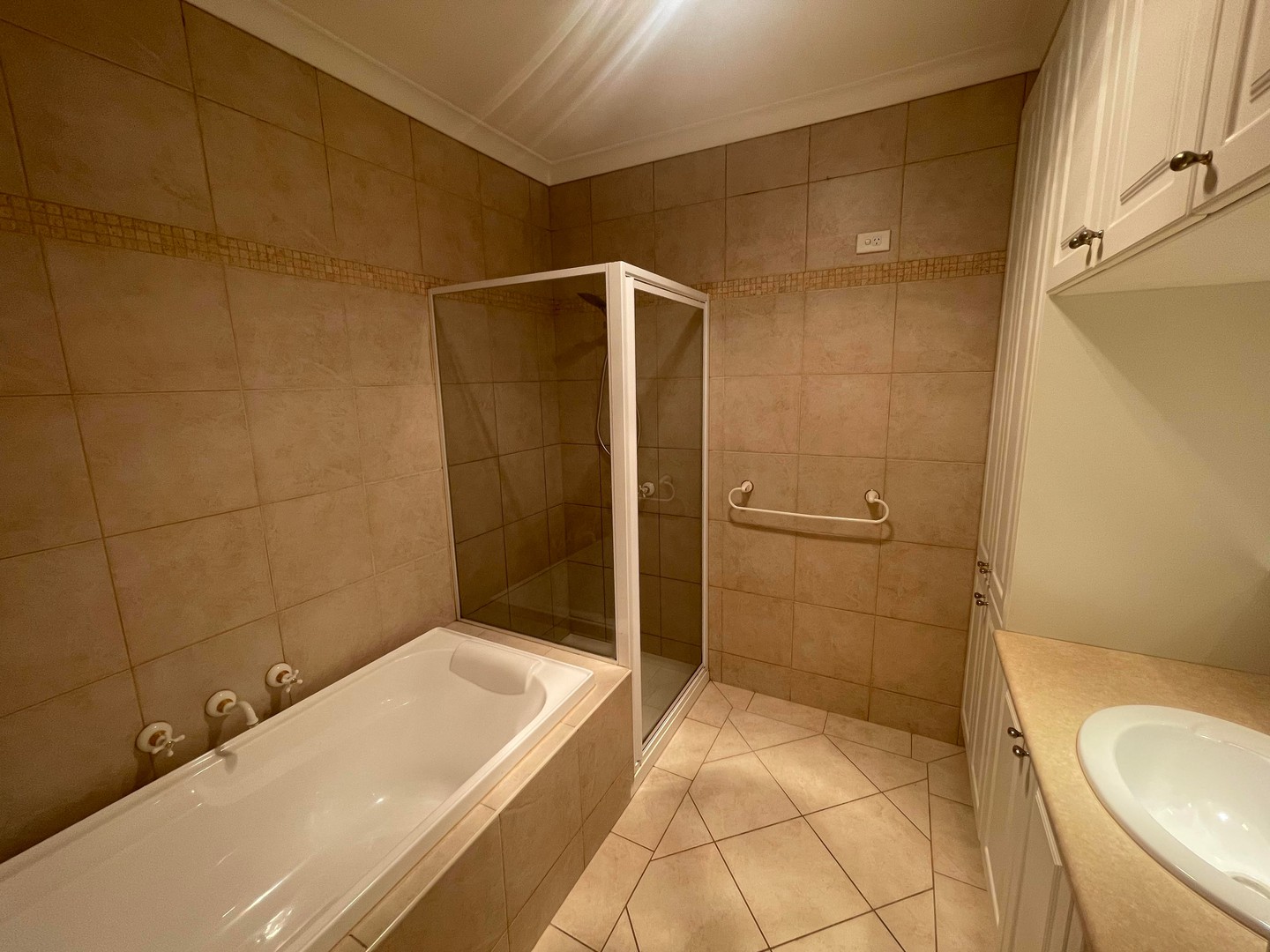 15A Godfrey Avenue, Sunshine North, VIC 3020, Sunshine North - Thumbnail 6