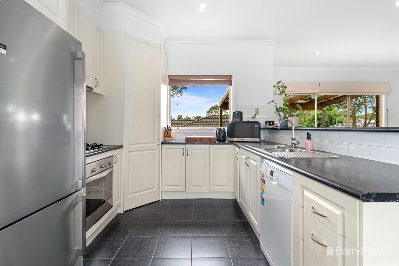 15A Sheldon Avenue, Mooroolbark, VIC 3138, Mooroolbark - Thumbnail 2