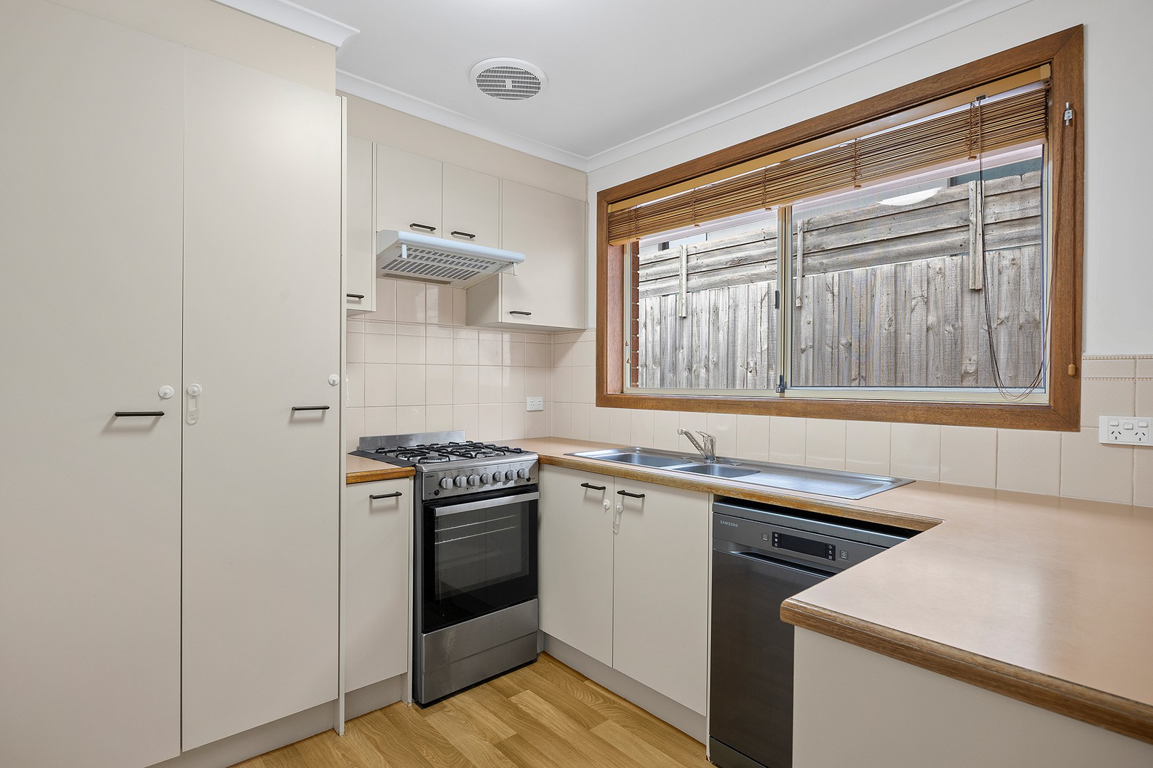 15A Torroodun Street, Mount Waverley, VIC 3149, Mount Waverley - Thumbnail 4