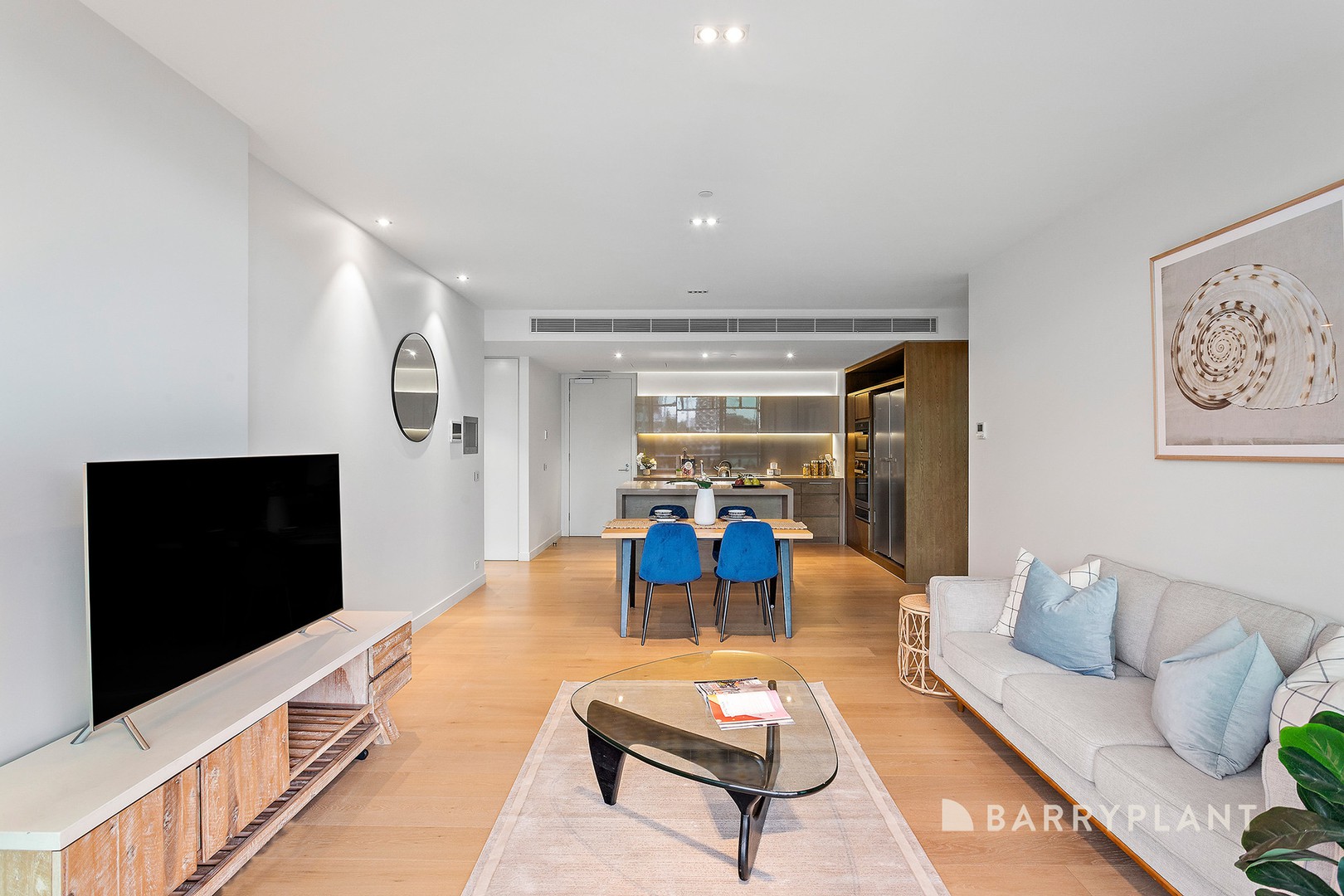 15M/9 Waterside Place, Docklands, VIC 3008 - Thumbnail 2 - 29/07/2025