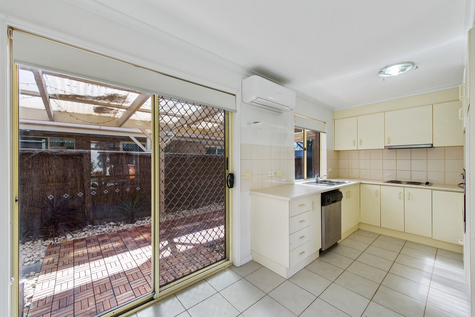 16/110 Delbridge DriveSydenham, VIC 3037, Sydenham - Thumbnail 6