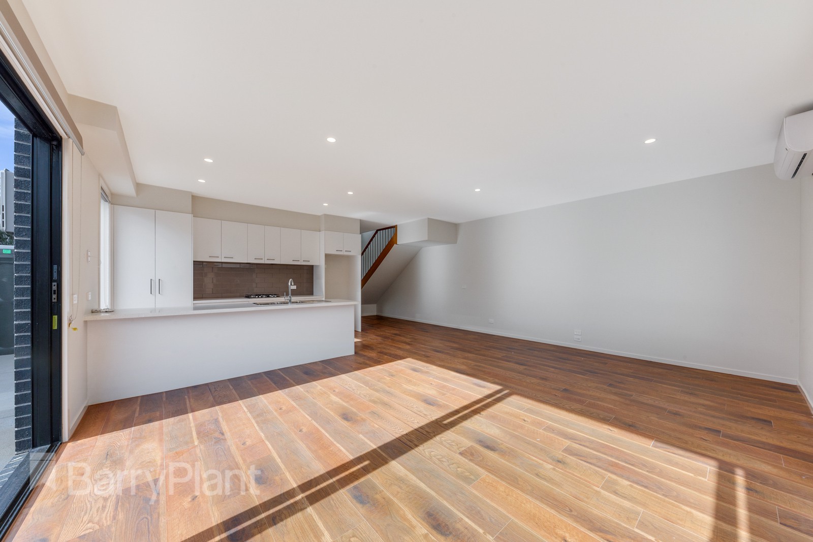 16/42 Trickey Avenue, Sydenham, VIC 3037, Sydenham - Thumbnail 4