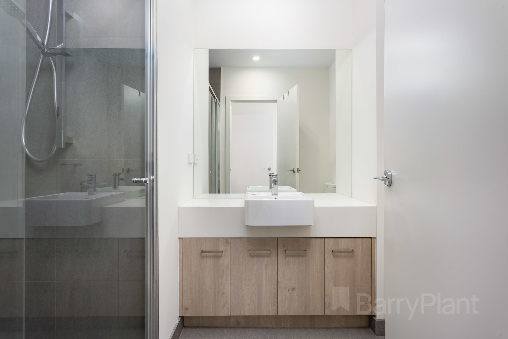 16/47 Waterhaven Boulevard, Point Cook, VIC 3030, Point Cook - Thumbnail 5