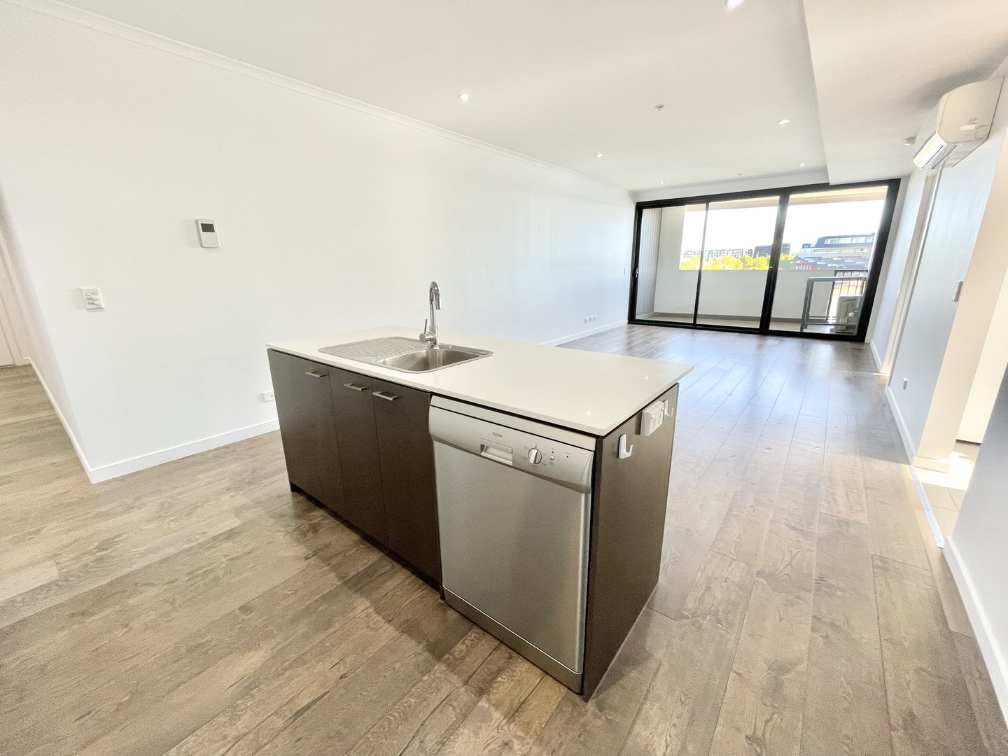 16/76 The Esplanade, Caroline Springs, VIC 3023, Caroline Springs - Thumbnail 7