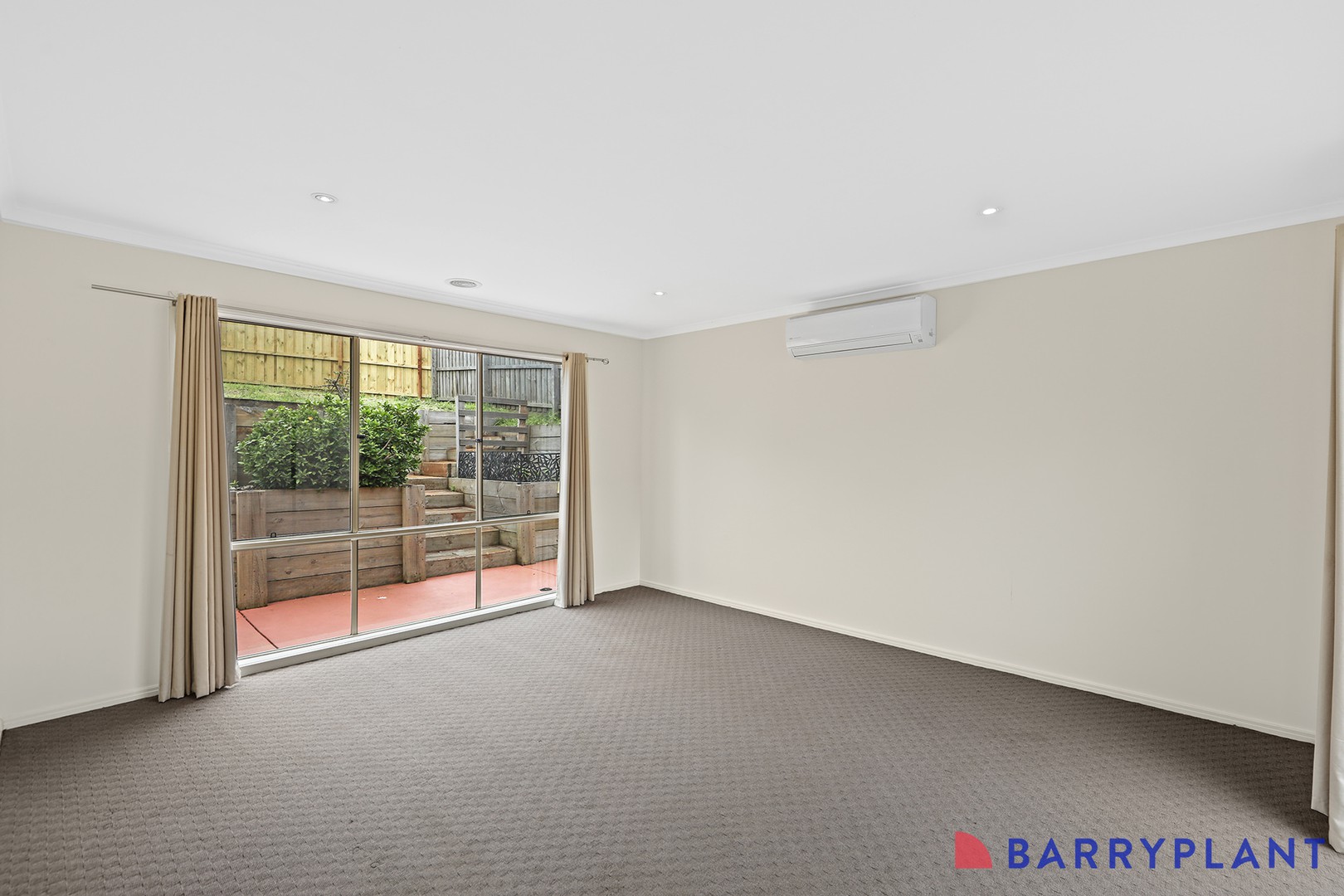 16 Aaron Court, Drouin, VIC 3818