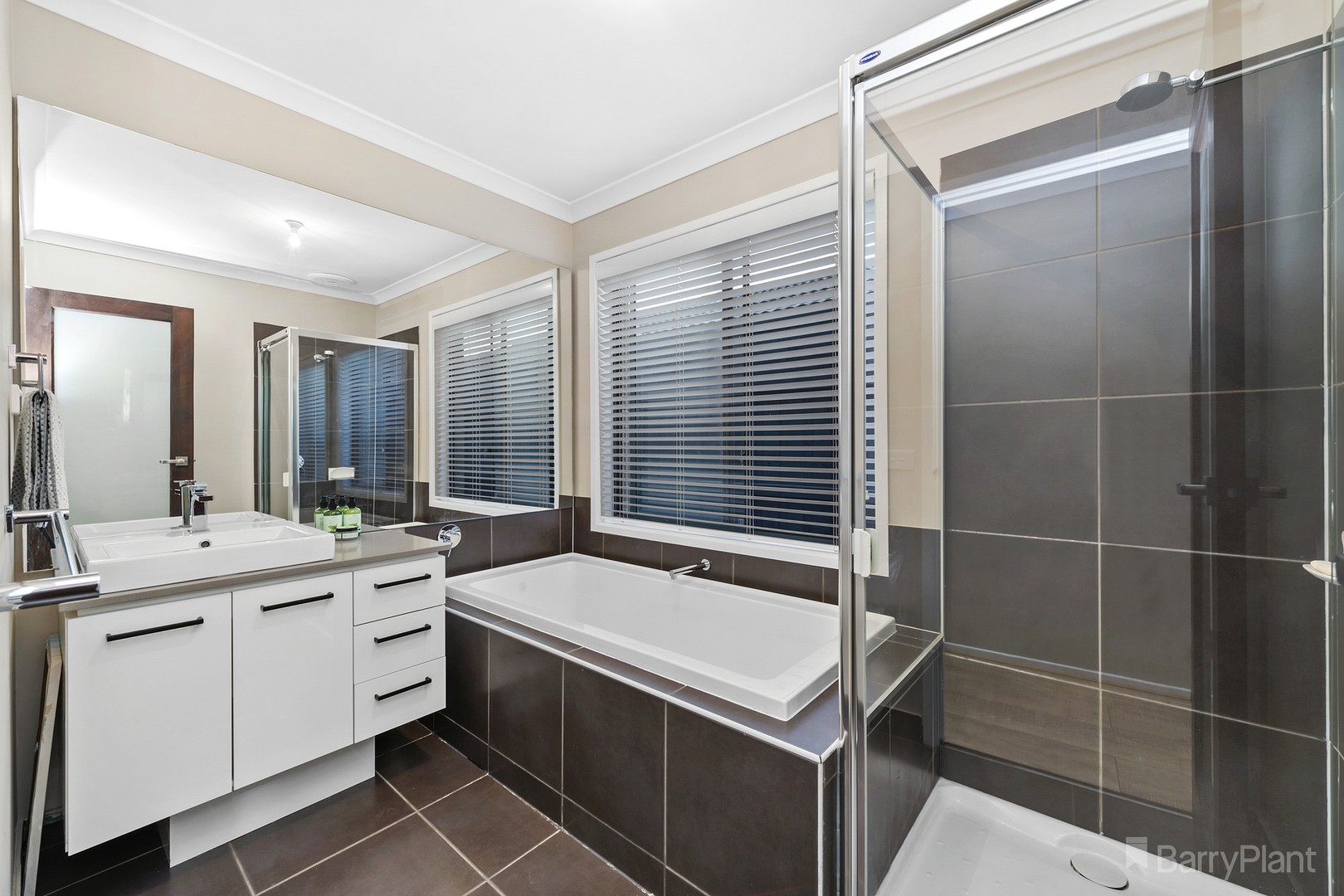 16 Addison Avenue, Tarneit, VIC 3029, Tarneit - Thumbnail 7