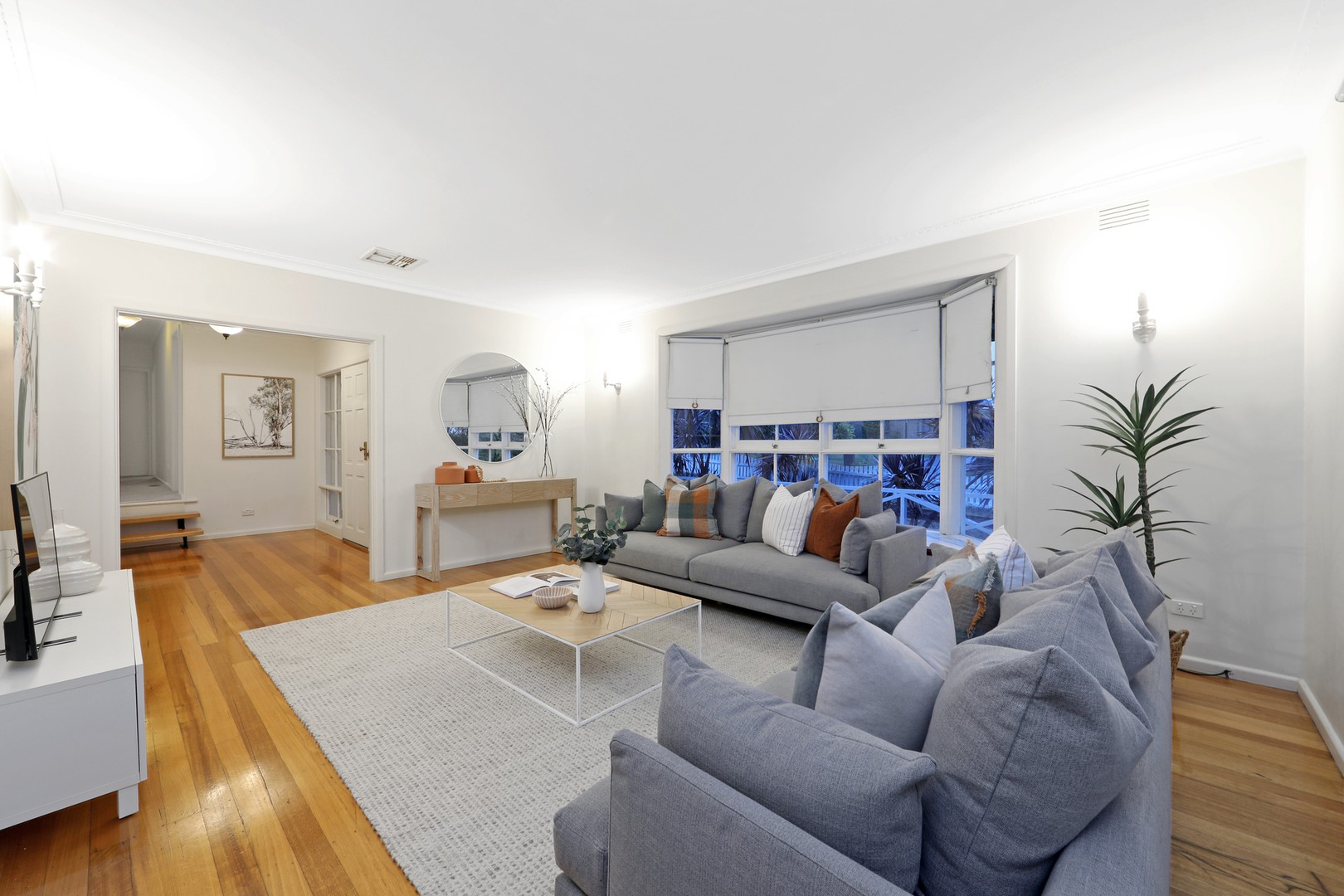 16 Aisbett Avenue, Wantirna South, VIC 3152, Wantirna South - Thumbnail 2