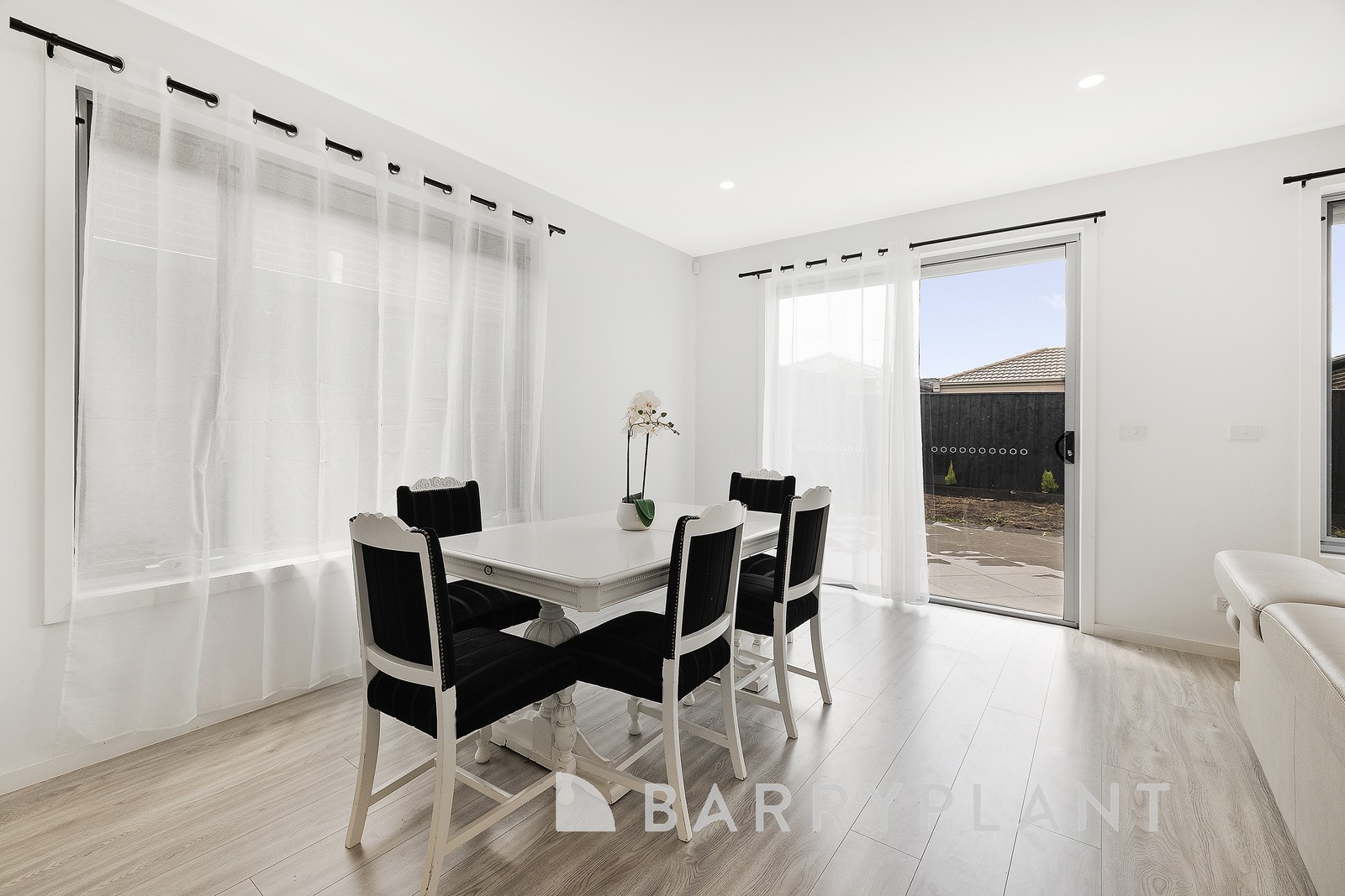 16 Akthar Avenue, Rockbank, VIC 3335, Rockbank - Thumbnail 4