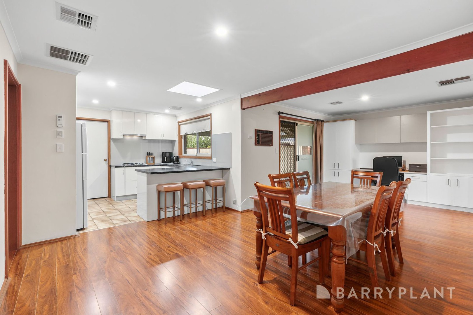 16 Albatross Avenue, Werribee, VIC 3030, Werribee - Thumbnail 5