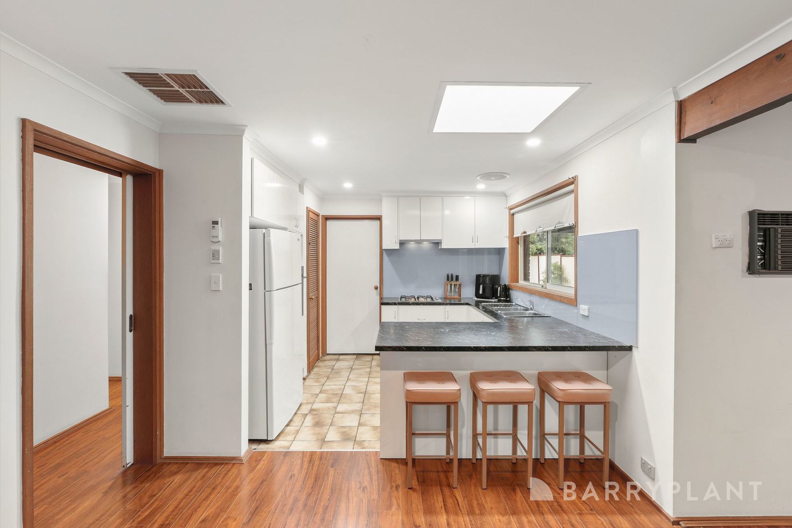 16 Albatross Avenue, Werribee, VIC 3030, Werribee - Thumbnail 6