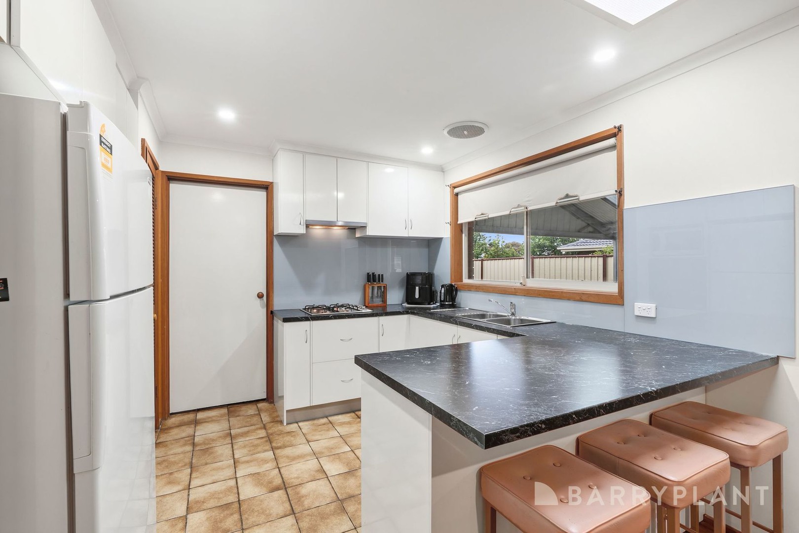 16 Albatross Avenue, Werribee, VIC 3030, Werribee - Thumbnail 7