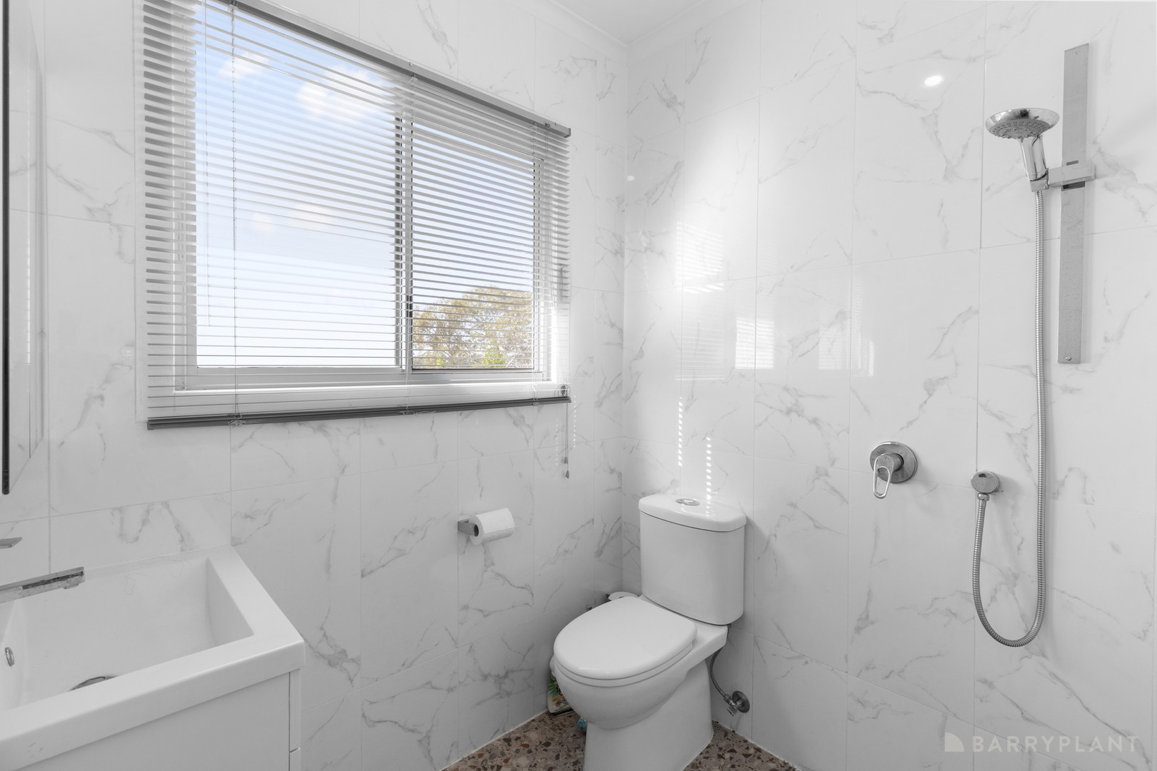 16 Almond Drive, Doveton, VIC 3177, Doveton - Thumbnail 2
