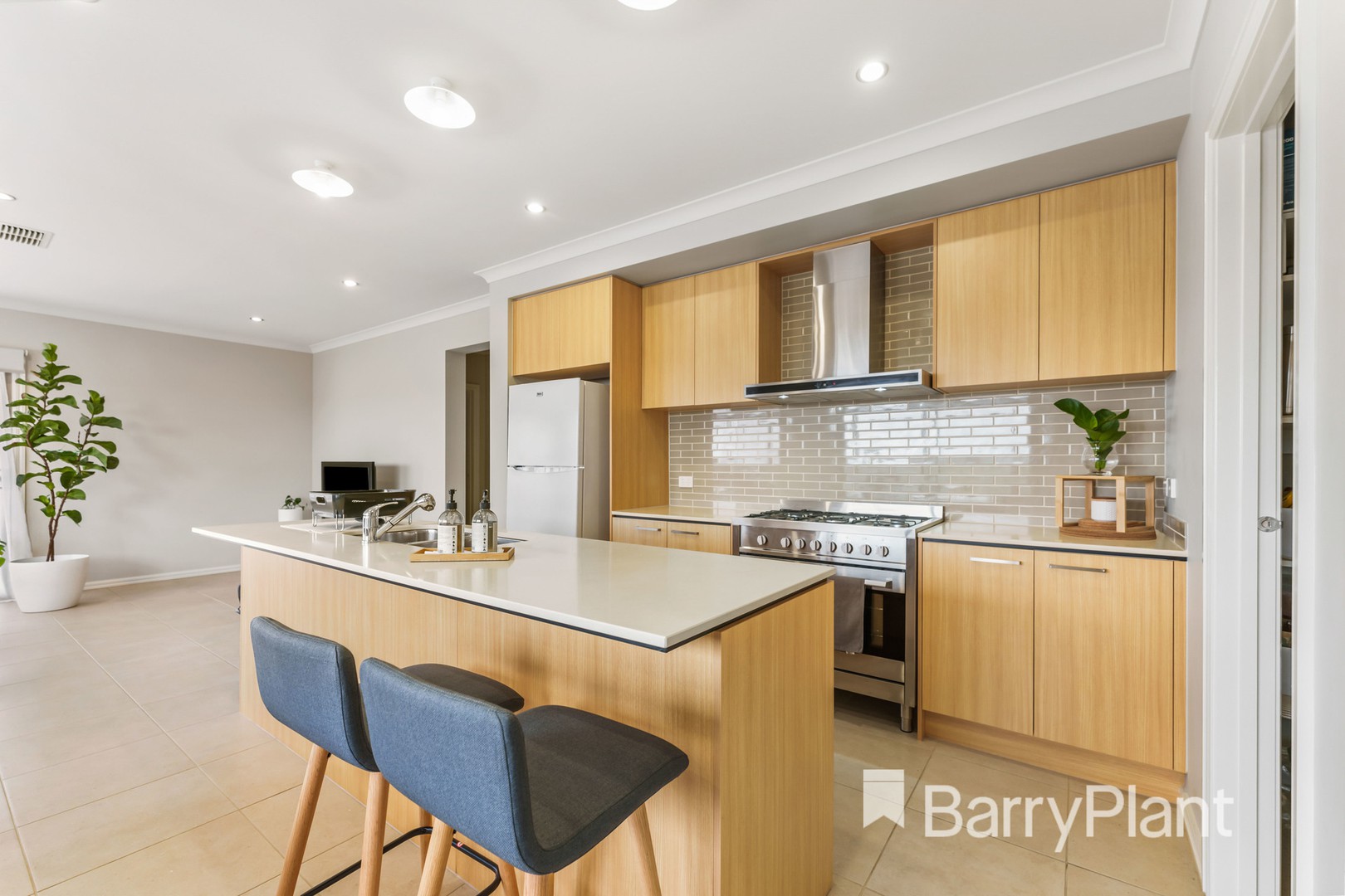 16 Aporum Avenue, Wyndham Vale, VIC 3024, Wyndham Vale - Thumbnail 5
