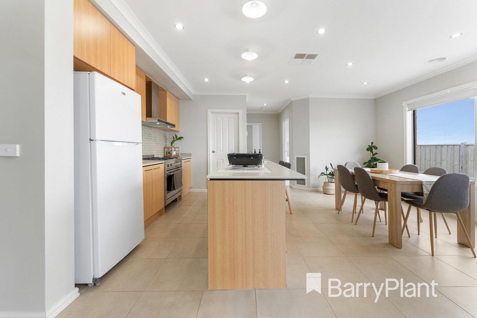 16 Aporum Avenue, Wyndham Vale, VIC 3024, Wyndham Vale - Thumbnail 7