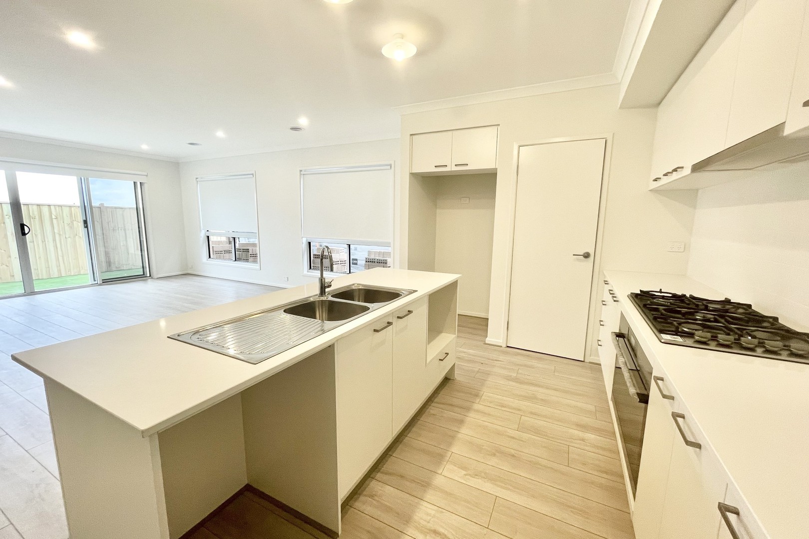 16 Apprentices Road, Sunbury, VIC 3429, Sunbury - Thumbnail 5