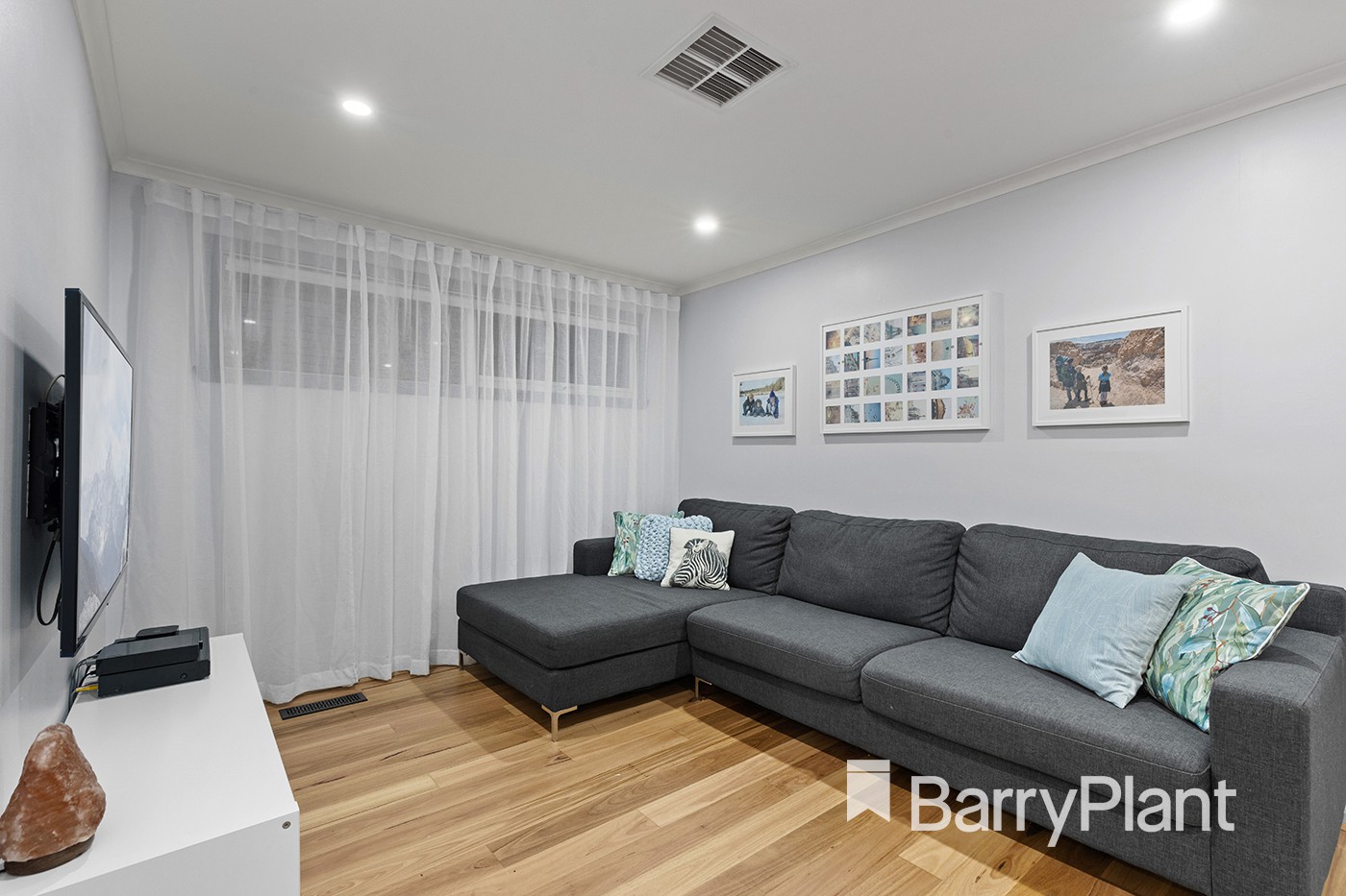 16 Autumn Grove, Mooroolbark, VIC 3138, Mooroolbark - Thumbnail 6
