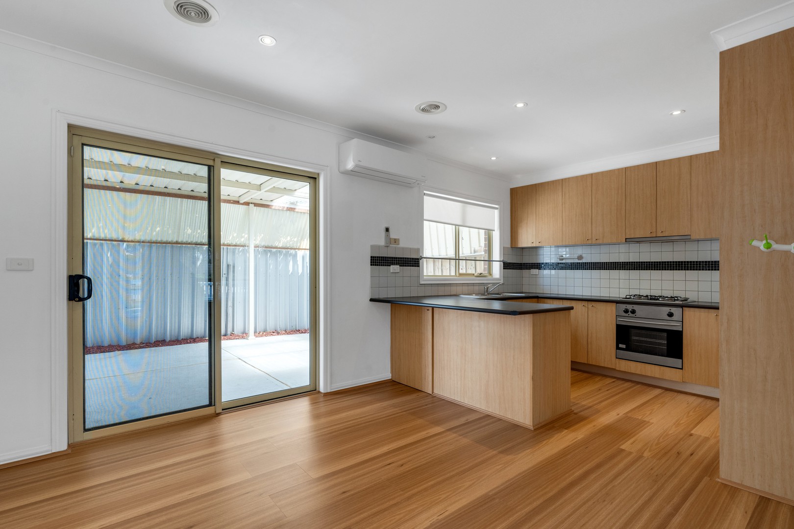 16 Autumndale Avenue, Reservoir, VIC 3073, Reservoir - Thumbnail 7