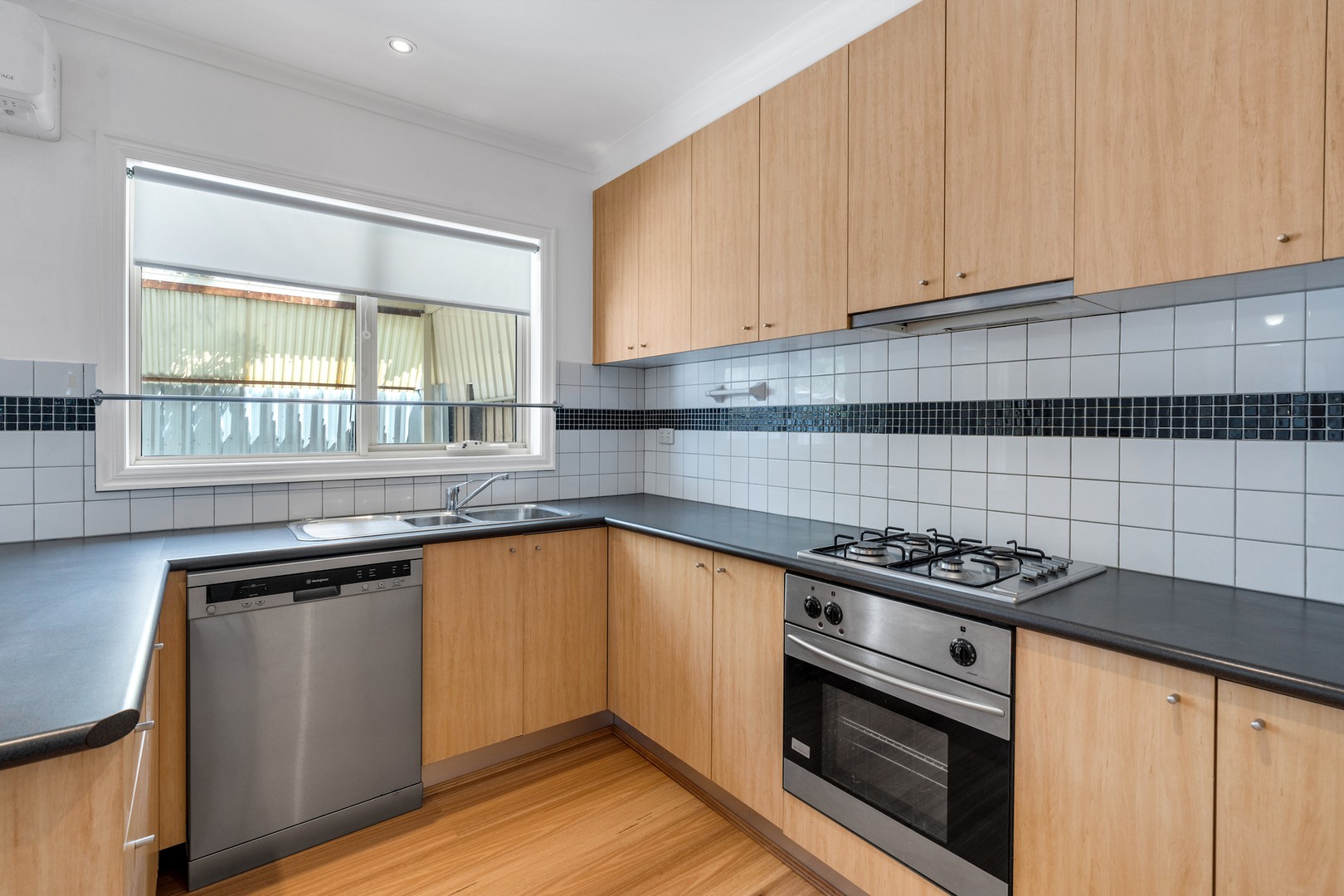 16 Autumndale Avenue, Reservoir, VIC 3073, Reservoir - Thumbnail 8