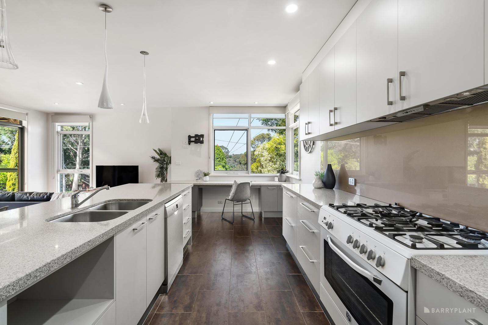 16 Baird Street East, Doncaster, VIC 3108, Doncaster - Thumbnail 3