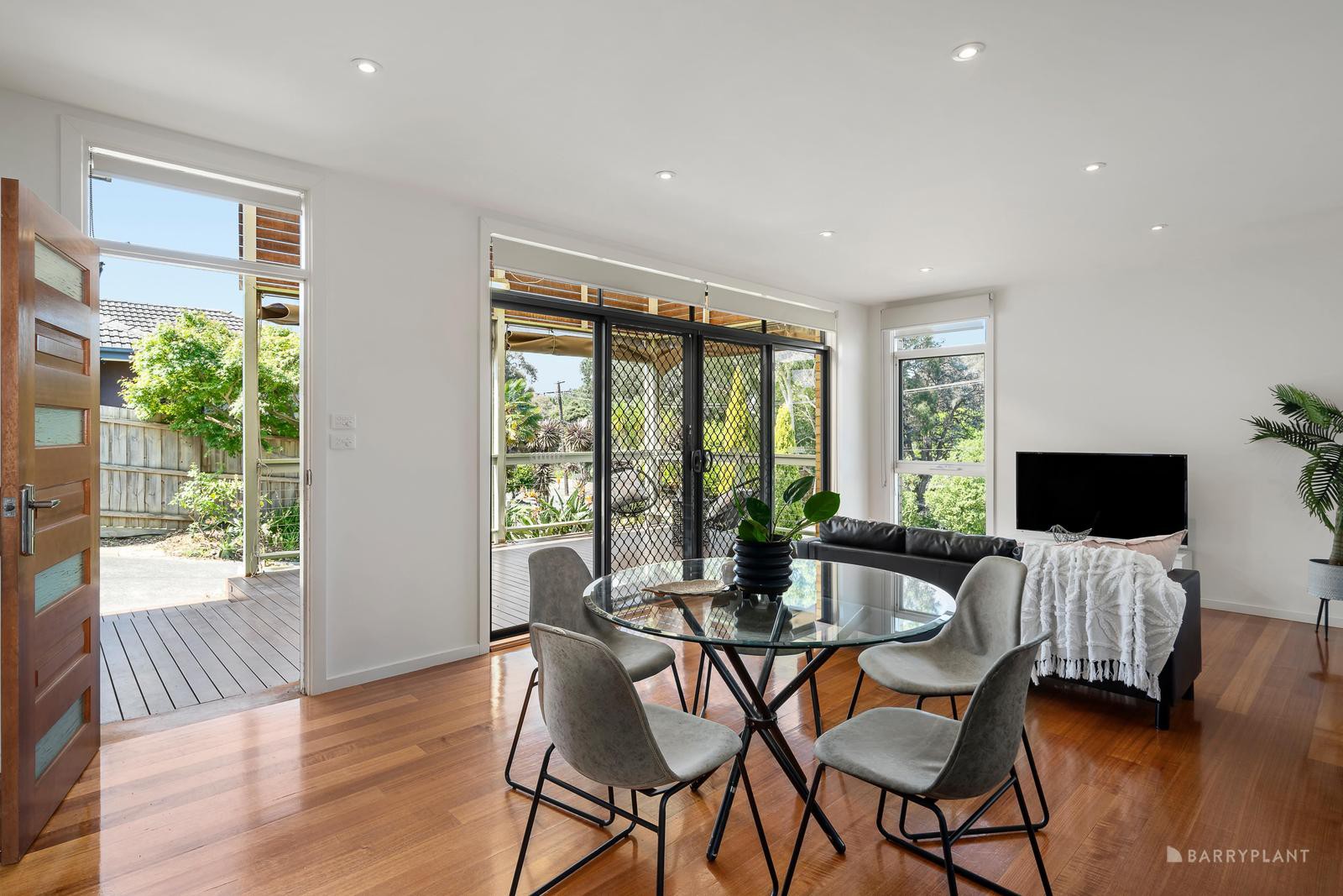 16 Baird Street East, Doncaster, VIC 3108, Doncaster - Thumbnail 4