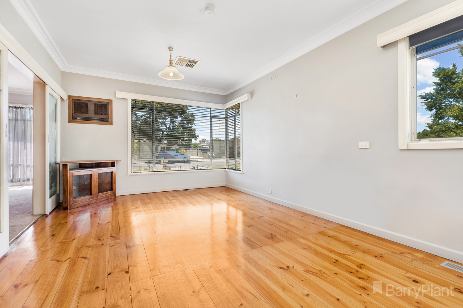 16 Bay Street, Golden Square, VIC 3555 - Thumbnail 2 - 23/02/2022