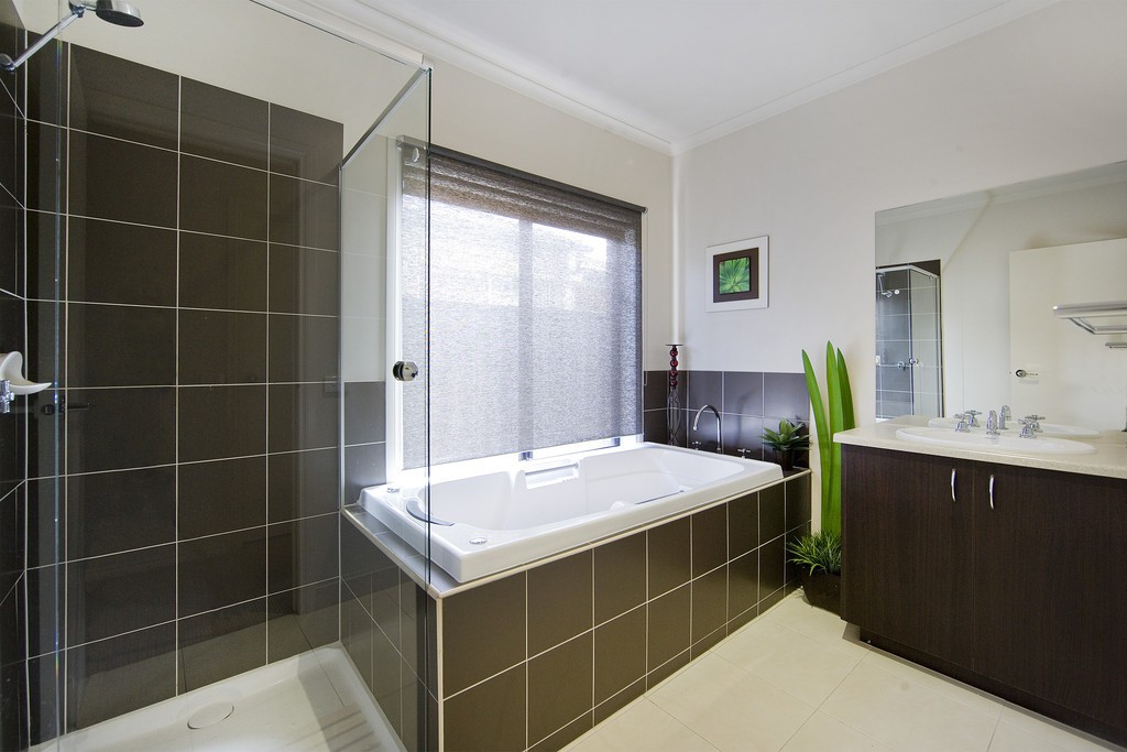 16 Bergamot Drive, Point Cook, VIC 3030, Point Cook - Thumbnail 8
