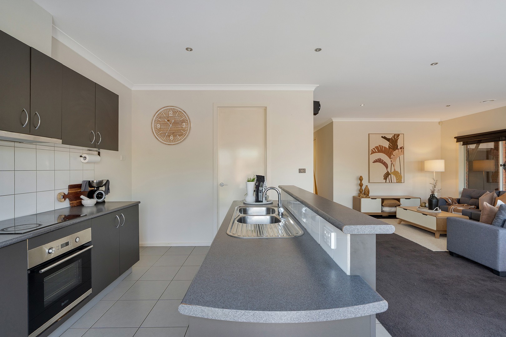 16 Berrima Close, Craigieburn, VIC 3064 - Thumbnail 2 - 27/01/2026