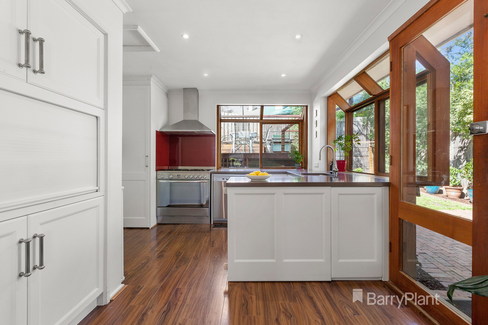 16 Bishop AvenueDiamond Creek, VIC 3089, Diamond Creek - Thumbnail 2