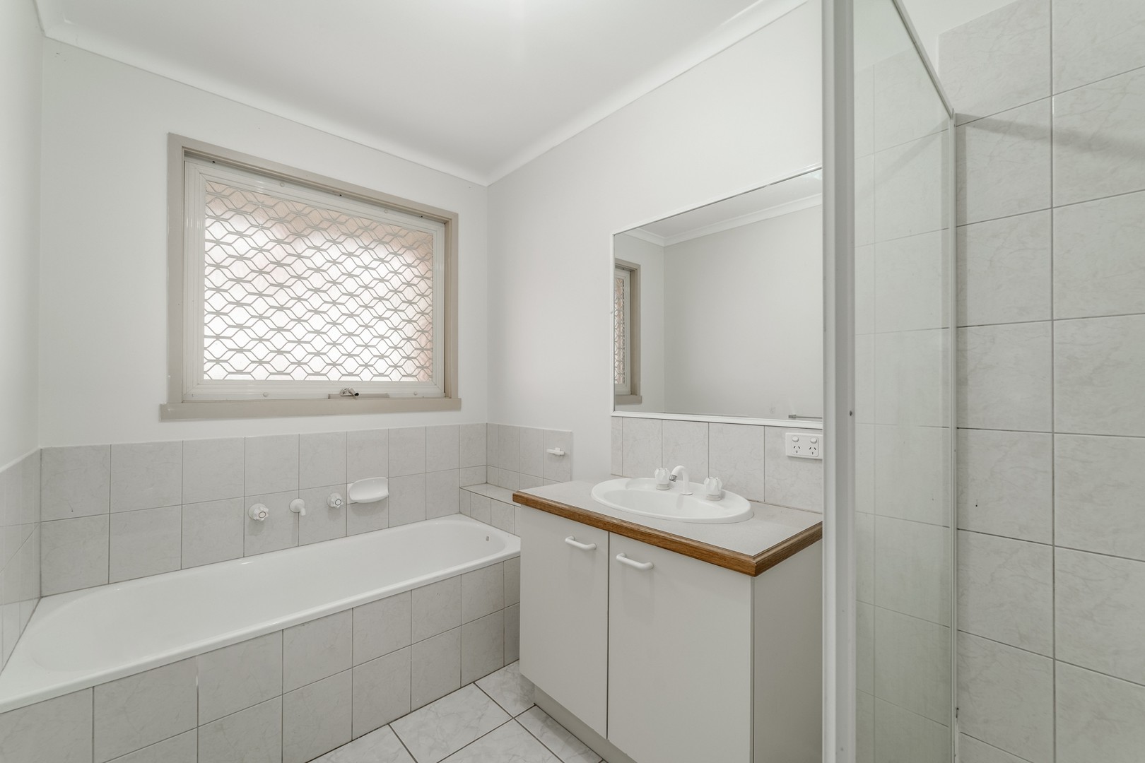 16 Bowman Close, Narre Warren South, VIC 3805, Narre Warren South - Thumbnail 5