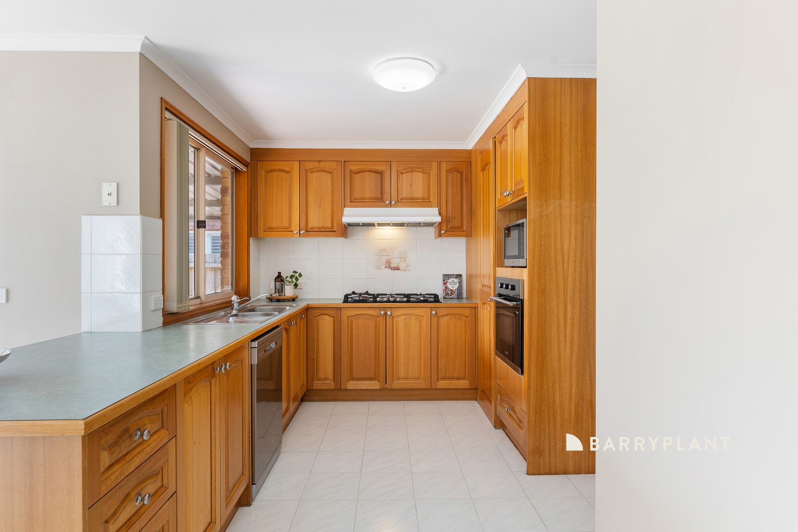 16 Brent Close, Berwick, VIC 3806, Berwick - Thumbnail 6