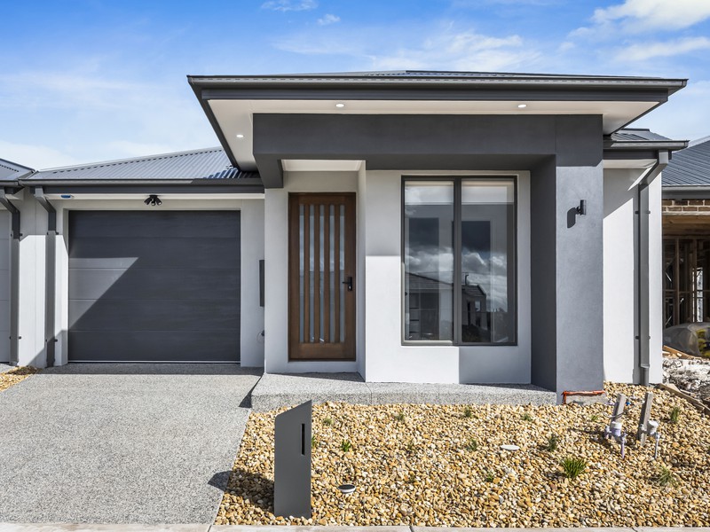 16 Brindabella Crescent, Donnybrook, VIC 3064 - Image - 16/09/2026