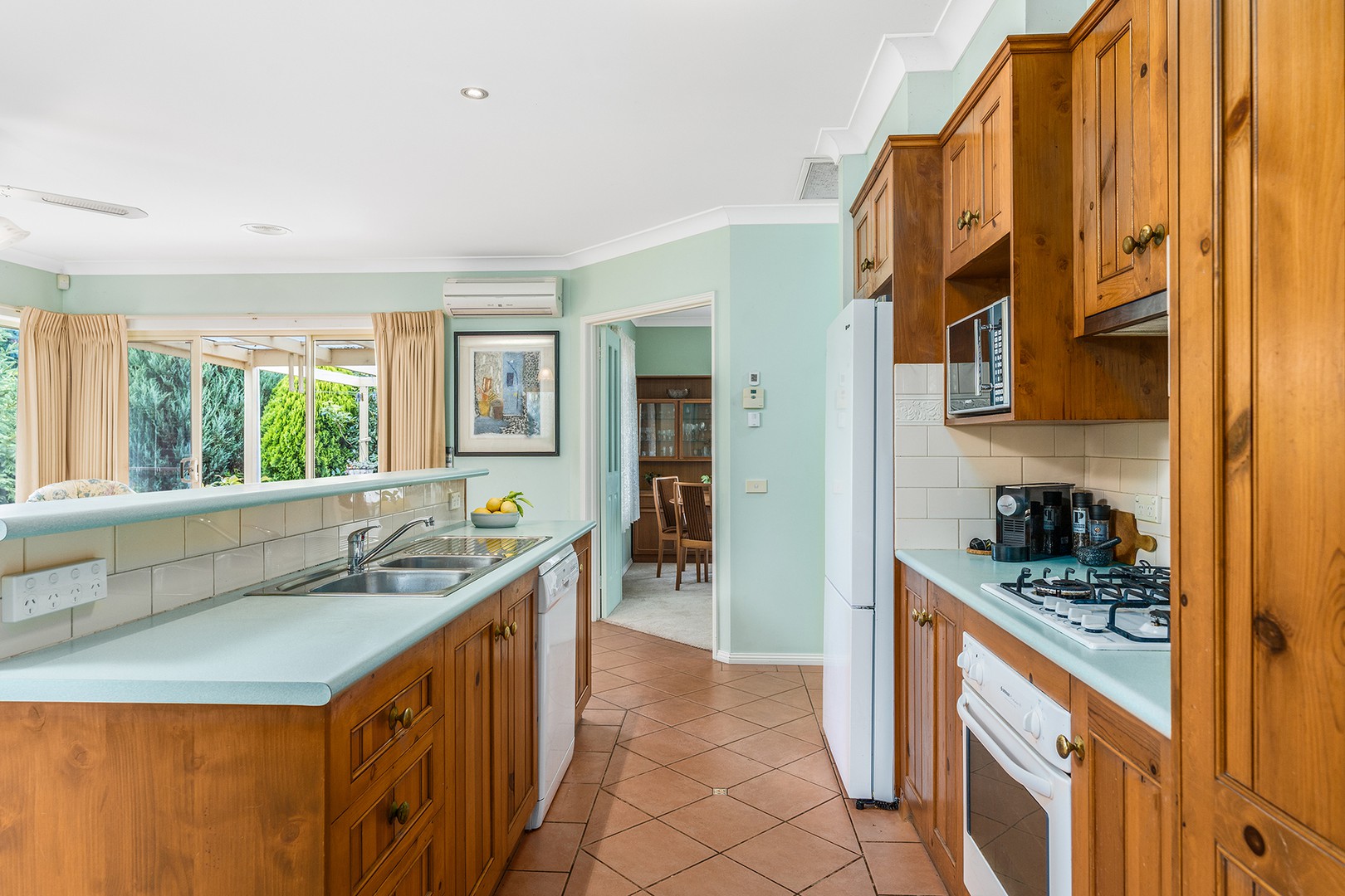16 Bronte Court, St Albans Park, VIC 3219, St Albans Park - Thumbnail 6