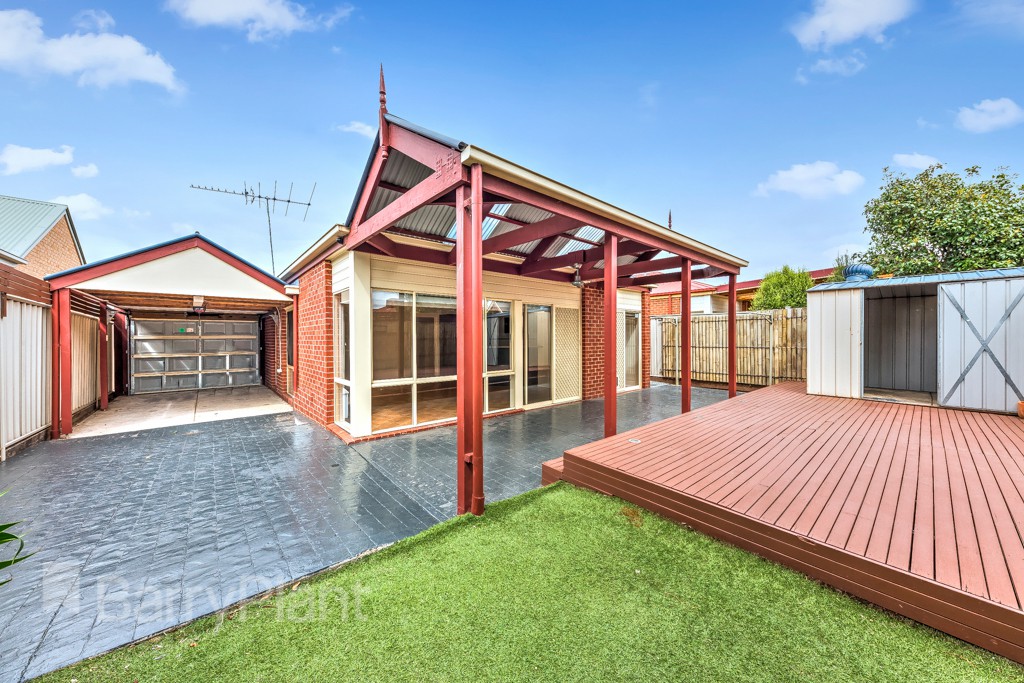 16 Caddick GardensCaroline Springs, VIC 3023  - Leased, Caroline Springs - Thumbnail 8