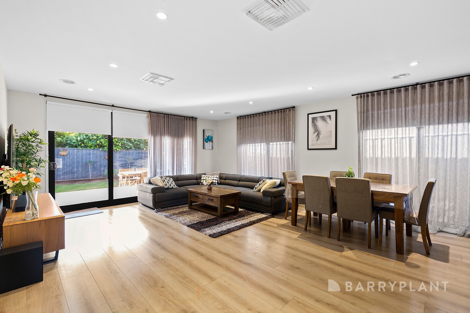 16 Calvert Street, Officer South, VIC 3809 - Thumbnail 2 - 17/03/2025