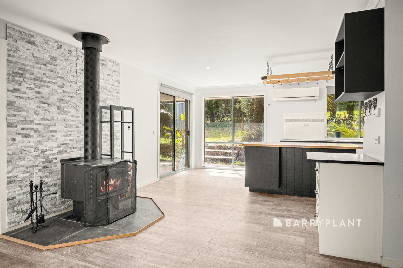 16 Carlile Court, Drouin, VIC 3818 - Thumbnail 2 - 19/11/2025